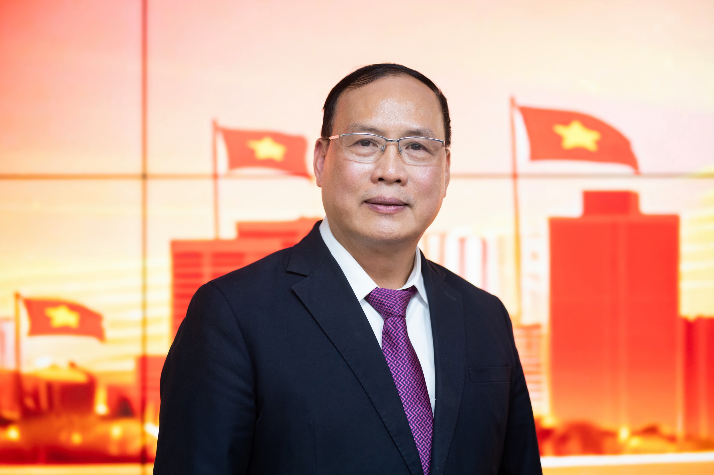 GS.TSKH Nguyễn Đình Đức - Trường Đại học Công nghệ, Đại học Quốc gia Hà Nội